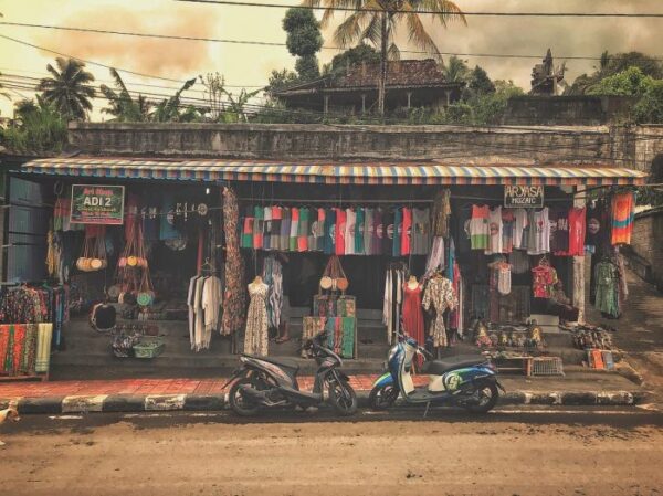 Buka Jam Berapa Ubud Art Market Bali?