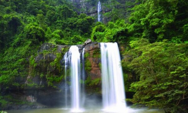 10 Potret Curug Sodong di Sukabumi