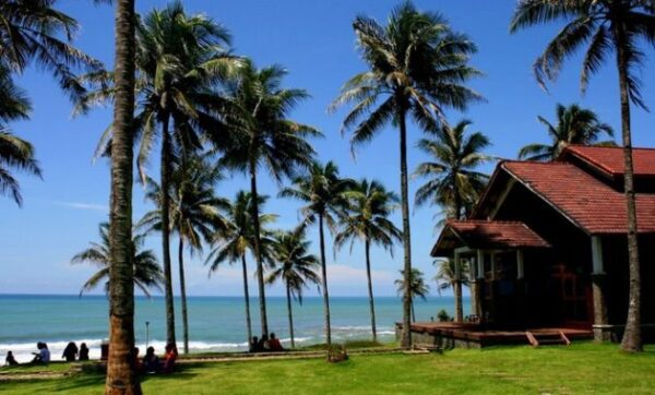 15 Penginapan Murah di Ujung Genteng Sukabumi Mulai 100 Ribu dan Apakah Dekat Pantai Pangumbahan?