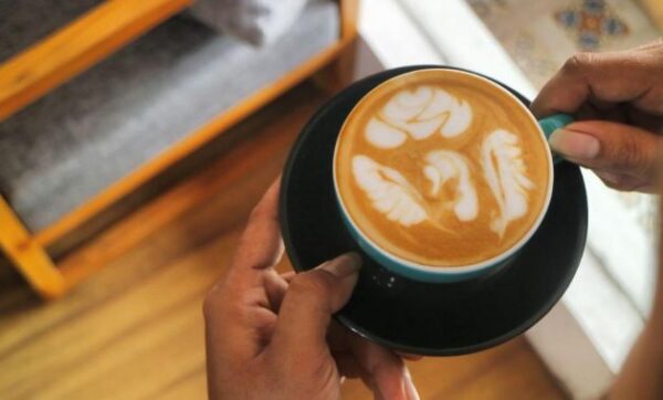 Cari Tempat Ngopi di Tebet? Simak 10 Rekomendasi Coffeeshop Paling Best Recommended Berikut!