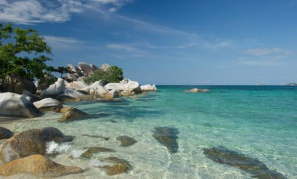 10 Referensi Pantai di Daerah Bangka Yang Terkenal Dengan Keindahannya dan Wajib Untuk Kalian Kunjungi