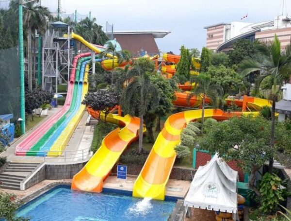 Pondok Indah Waterpark Jakarta Selatan