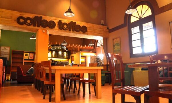 Nggak Bikin Kantong Jebol, Ini Dia 10 Rekomendasi Cafe Daerah Magelang yang Hits dan Instagramable