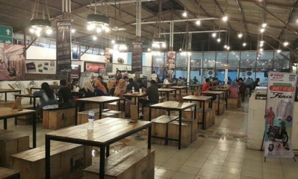 6 Rekomendasi Cafe Paling Hits di Daerah Purwokerto, Biasa Buat Hangout Anak Millenials