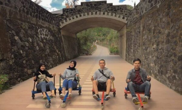 The Lost World Castle Jogja, Spot Foto Dunia di Lereng Gunung Merapi