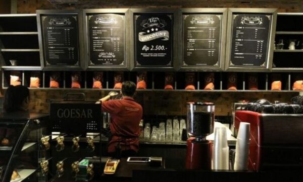 Kamu Coffee Addict? Wajib Cobain 10 Rekomendasi Tempat Ngopi Terenak di Daerah Jakarta Timur Ini