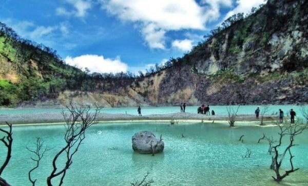 10 Referensi Paket Open Trip Bandung Murah Mulai Dari 125 Ribuan