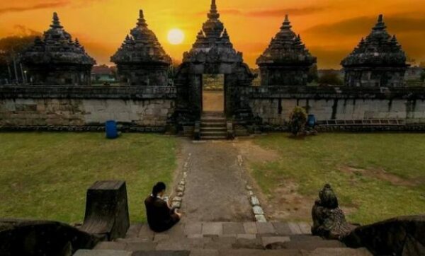 6 Referensi Destinasi Wisata Malam Hari Yang Ada di Daerah Klaten Ini Paling Cantik