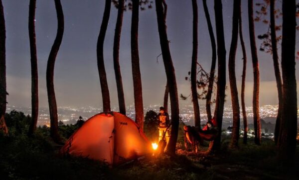 6 Rekomendasi Tempat Wisata Malam Hari Paling Seru di Daerah Garut, Sudah Pernah Kesini?