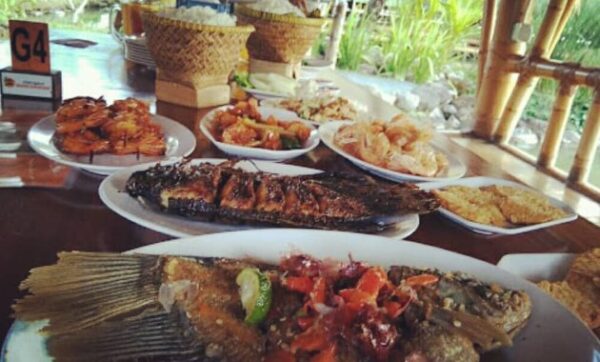 Mang Engking Jogja Soragan Castle, Resto Dengan Arsitektur Bangunan Keren