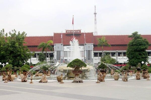 Taman Balai Kota Surabaya, Tempat Paling Pas Untuk Menikmati Sore