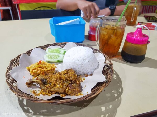 Warung Bebek Sinjay Yang Hits Kini Hadir di Bandung