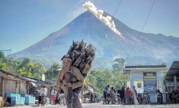 10 Daftar Pilihan Gunung di Daerah Magelang Yang Menjadi Favorit Para Pendaki Kunjungi