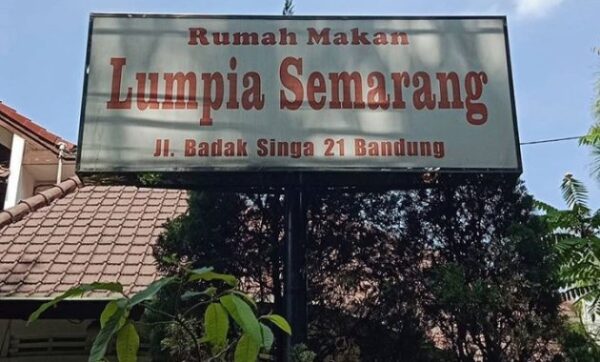 Rumah Makan Lumpia Semarang di Bandung