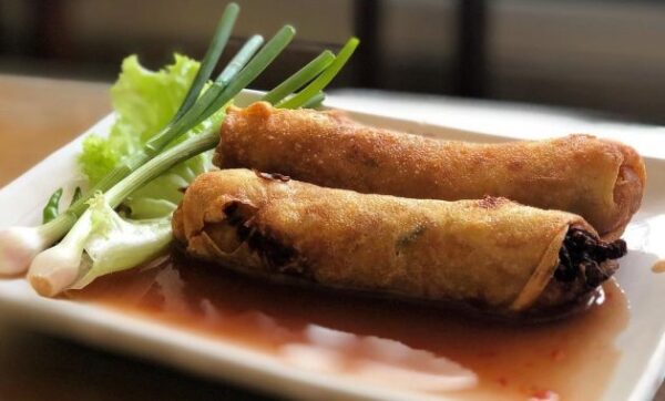 10 Tempat Membeli Lumpia Enak di Semarang