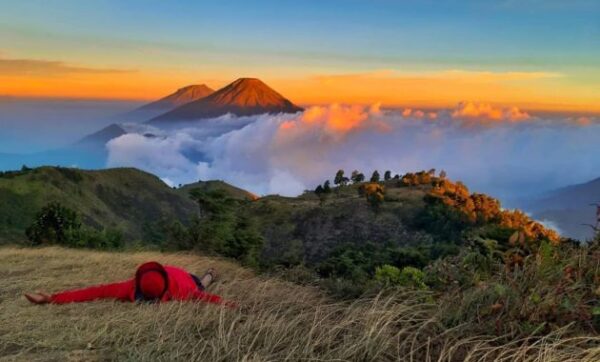 10 Daftar Pilihan Gunung Berapi Aktif di Negara Indonesia, Beserta Penjelasannya Yang Wajib Kalian Ketahui