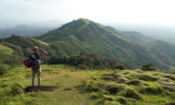 10 Daftar Pilihan Gunung di Daerah Kalimantan Yang Siap Memanjakan Mata Dengan Keindahannya