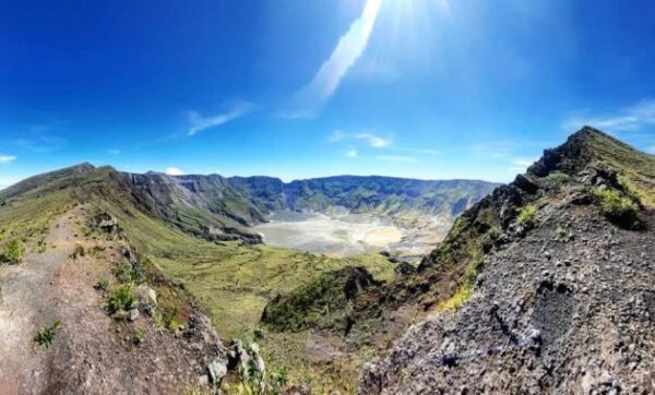 10 Daftar Pilihan Gunung Aktif Yang Sering Meletus di Negara Indonesia, Wajib Untuk Kalian Ketahui