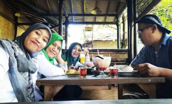 10 Daftar Pilihan Restoran Favorit di Wilayah Kudus Jawa Tengah Yang Cocok Untuk Keluarga