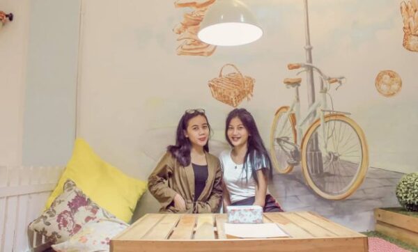 10 Rekomendasi Tempat Makan Yang Instagramable di Daerah Bandung Ini Cocok Banget Buat Nongkrong!