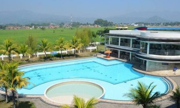 10 Hotel Dekat Kawah Putih Bandung Mulai 200 Ribuan