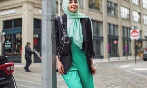 10 Inspirasi Outfit Hijab Untuk Memadukan Baju Warna Hijau