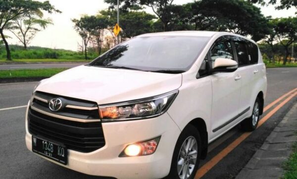 Rekomendasi Rental Sewa Innova Surabaya, No 4 Bisa Lepas Kunci Atau Dengan Supir