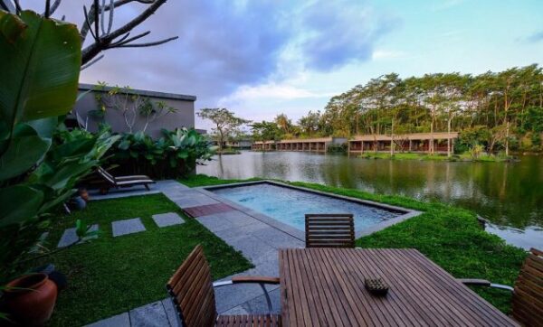 Cari Resort Dikelilingi Danau? The Westlake Resort Jogja Bisa Menjadi Pilihan Yang Tepat dan Bagus!