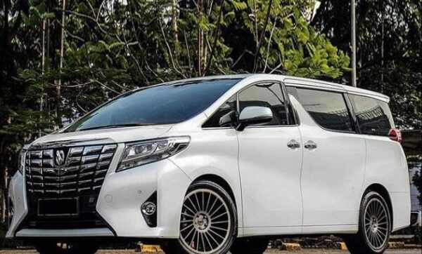 Cari Lepas Kunci? Coba 10 Pusat Rental Sewa Alphard Bali, Ada Transformer Vellfire Harga Murah